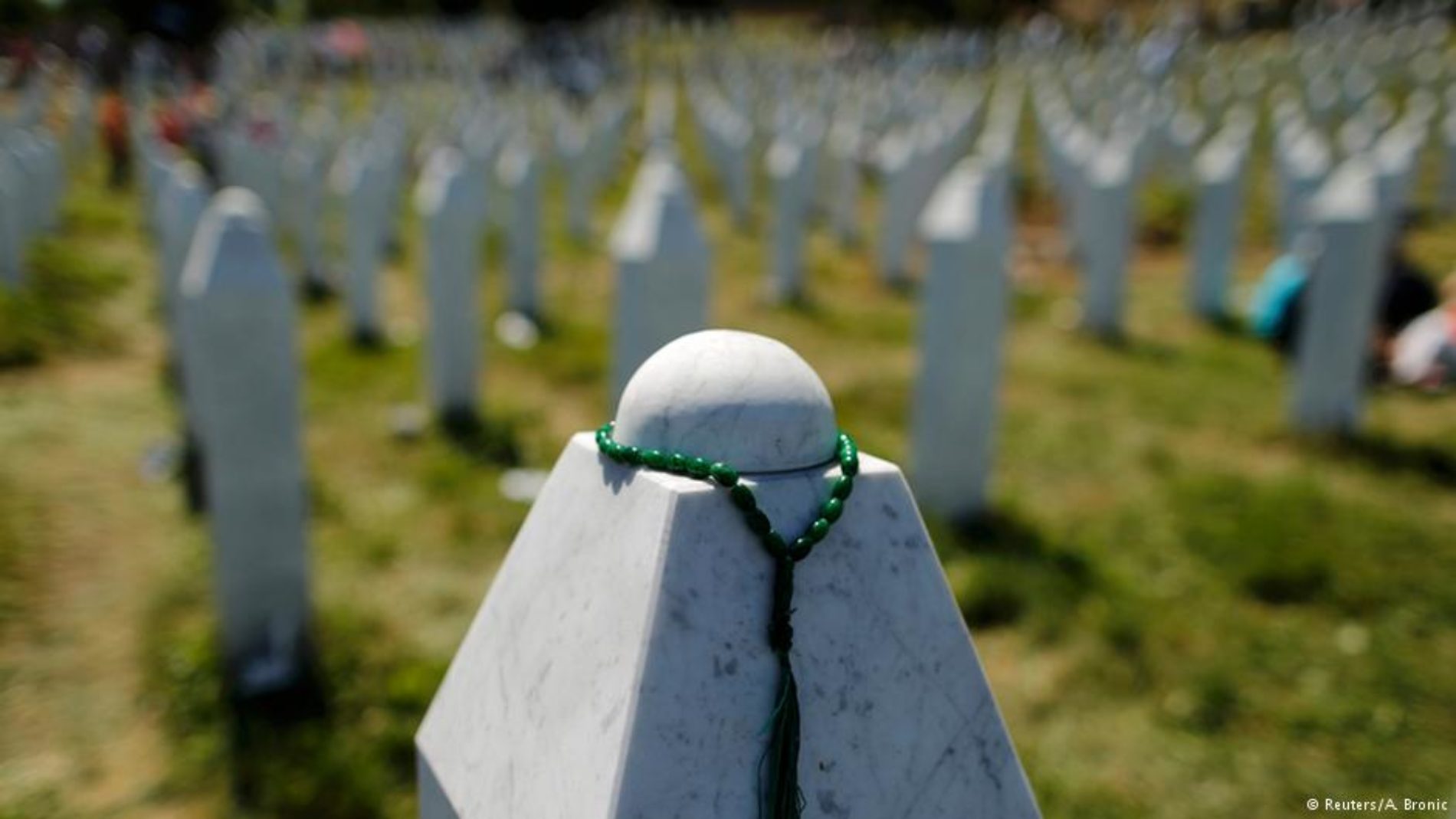 Javni čas o Srebrenici: Zašto istorija i otkud Turci