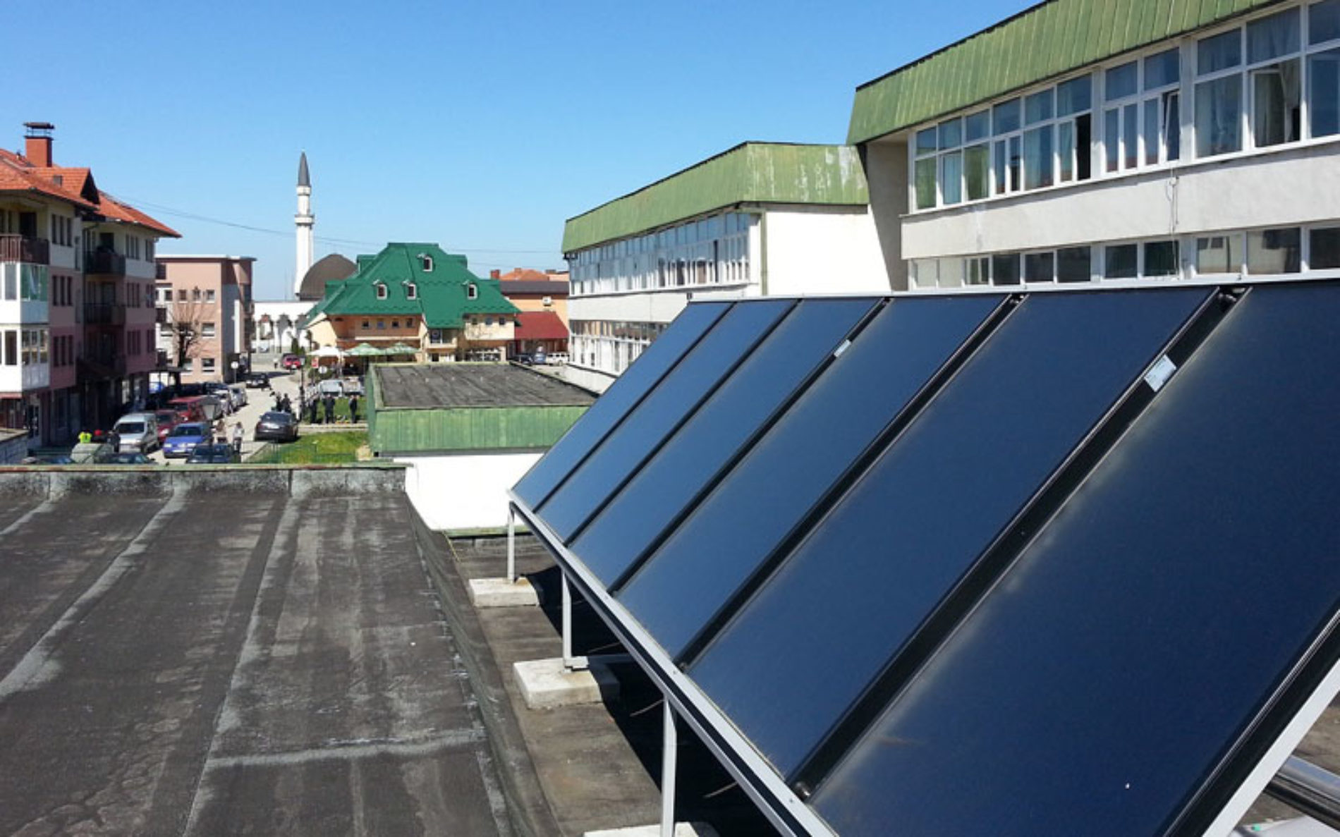 MSŠ Kalesija prva u BiH: Solarnim kolektorima zagrijavaju vodu u školi i fiskulturnu salu
