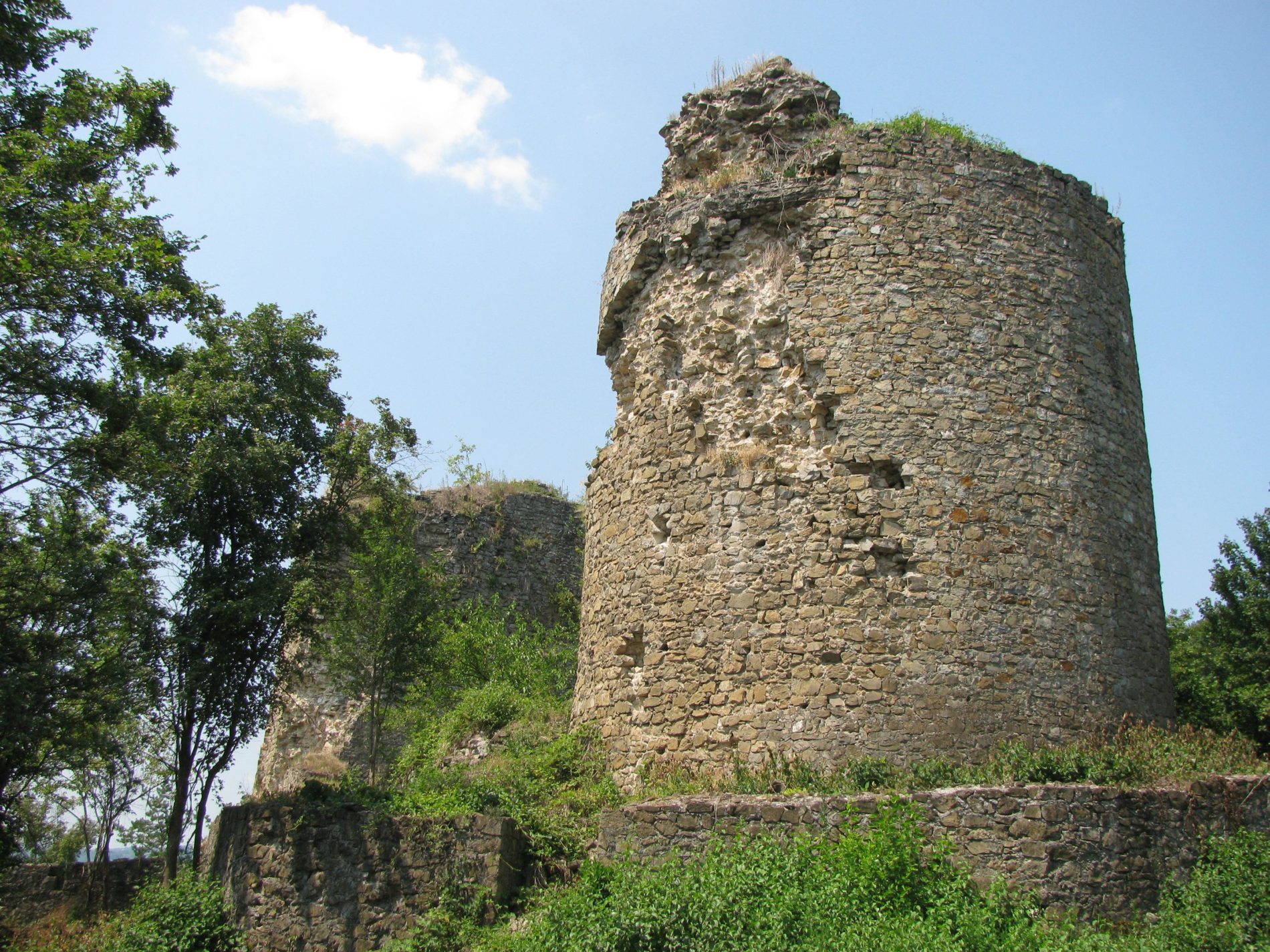 Stari grad Dobor