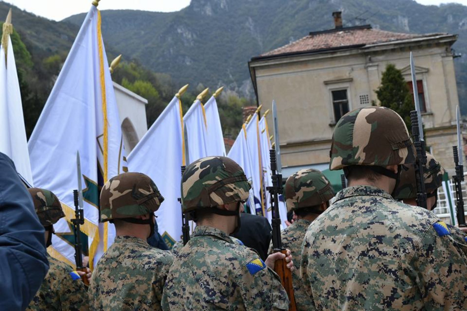 Održana svečanost u povodu obilježavanja 22. godišnjice formiranja 7. korpusa ARBiH (Foto/Video)