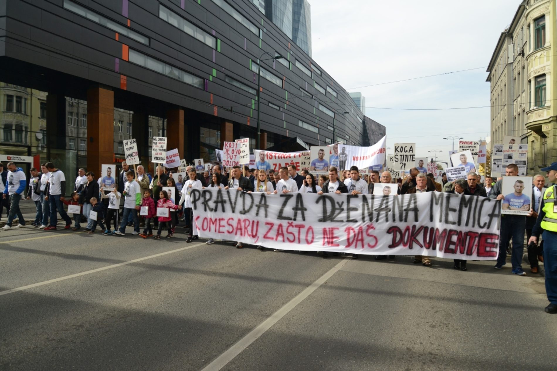 Protesti za Dženana Memića: Građani  traže istinu
