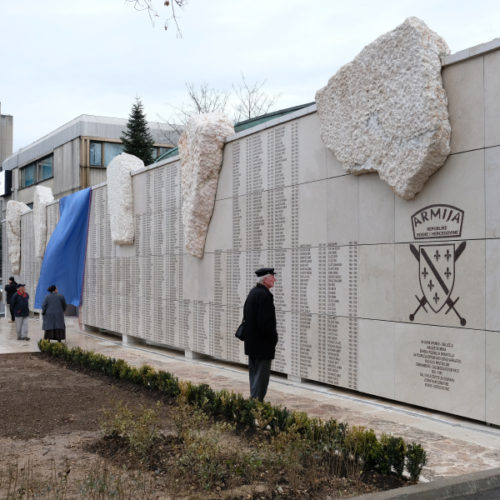 Općina Novi Grad podigla spomen obilježje u čast svojih 1.945 poginulih bosanskih vojnika