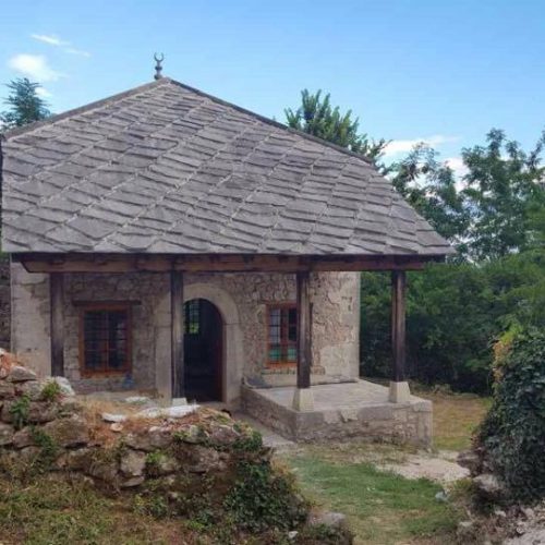 U Ljubuškom obnovljena Krehića džamija: Nakon 79 godina ugostila klanjače