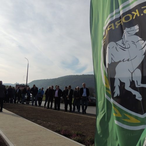 Obilježavanje 25. godišnjice od osnivanja: Zastava 5. Korpusa ARBiH podignuta na ulazu u Bihać