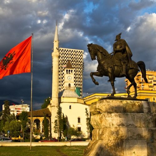 Albanija: Usvojen Zakon o zaštiti nacionalnih manjina, među njima i Bošnjaci