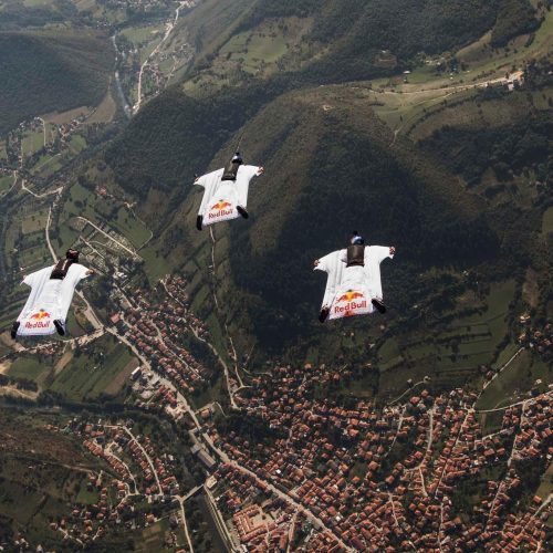 Red Bull Sky Dive tim: Let iznad piramida u Bosni!