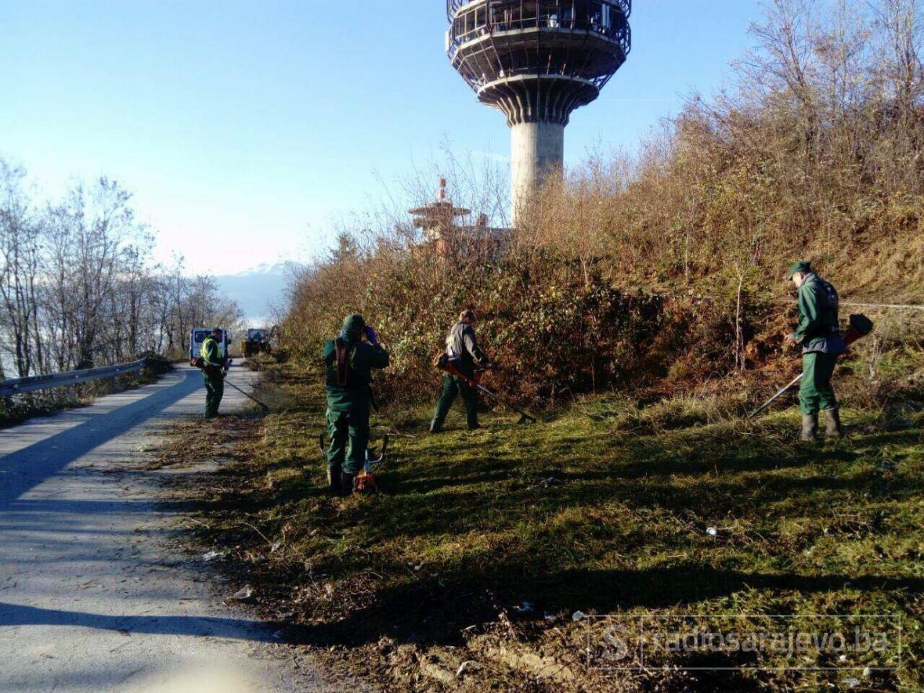 Brdo Hum: Postavlja se veliki jarbol sa zastavom Bosne i Hercegovine iznad Sarajeva