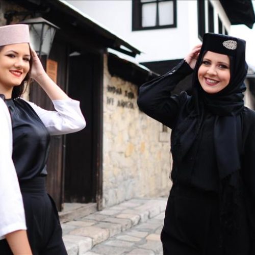Travničanka pravi moderne fesove i čuva višestoljetnu tradiciju