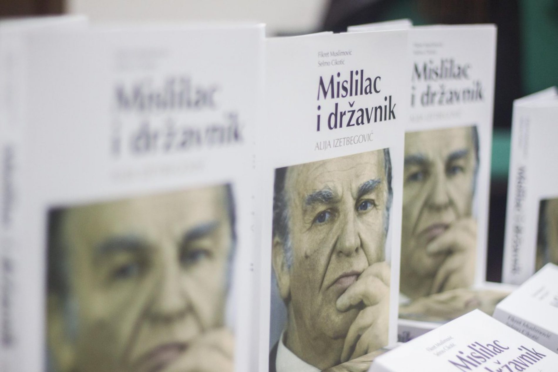 U Zenici promovisana knjiga “Mislilac i državnik Alija Izetbegović”