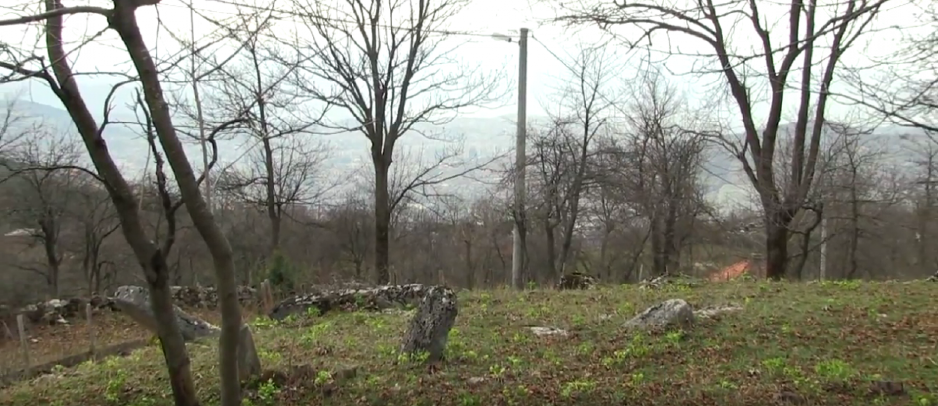 Zaboravljeni nacionalni spomenik: Stećak i staro muslimansko groblje u Mrkovićima (Video)