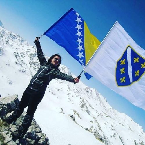 Prije 20 godina Bosna i Hercegovina dobila novu zastavu – Ljiljani i dalje u srcima
