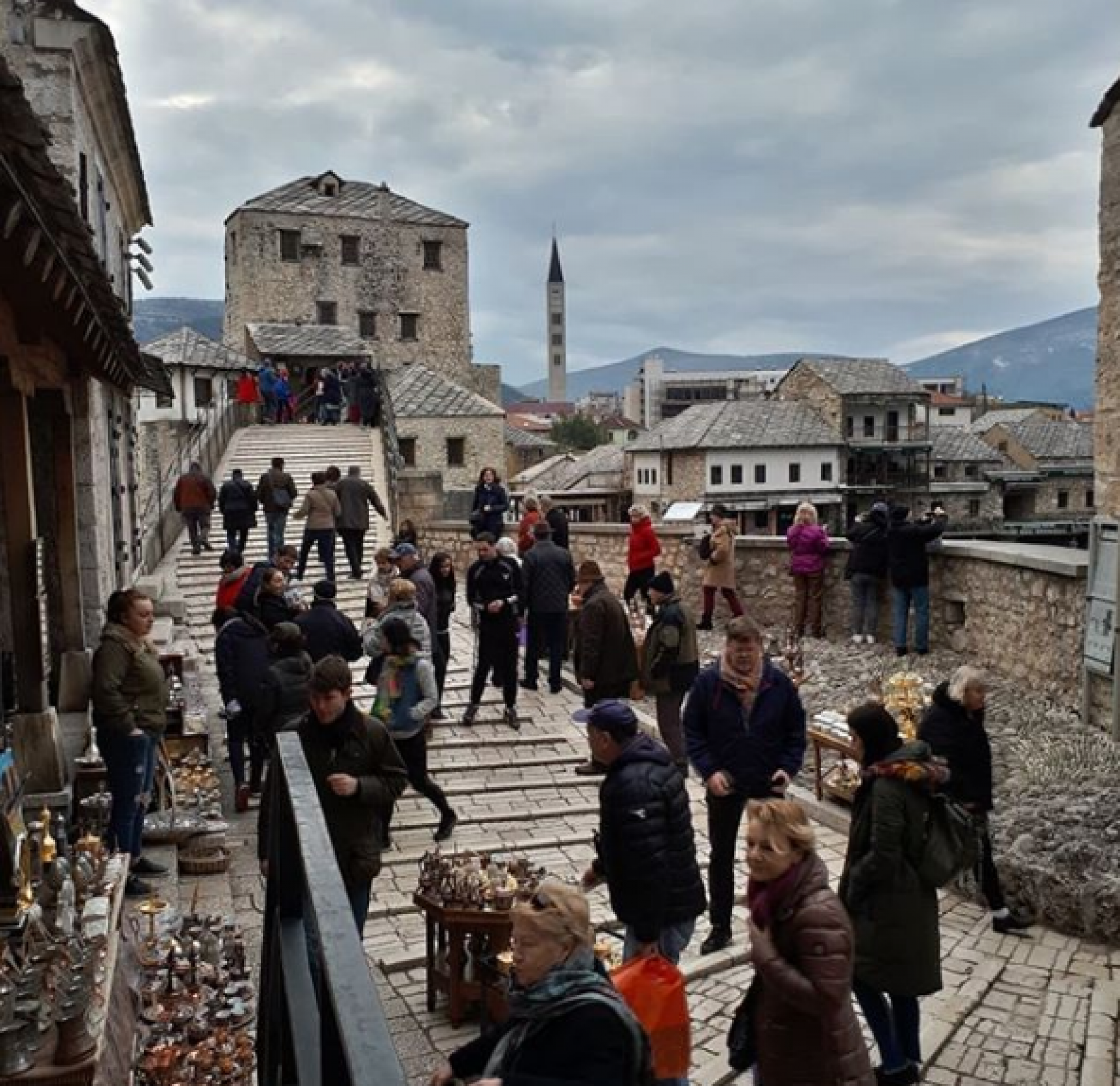 Turisti pohrlili u Mostar i prije očekivanog vremena