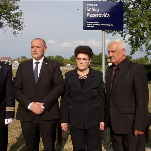 Hrvatska: Otkrivena ploča sa imenom prvog poginulog Bošnjaka u Domovinskom ratu