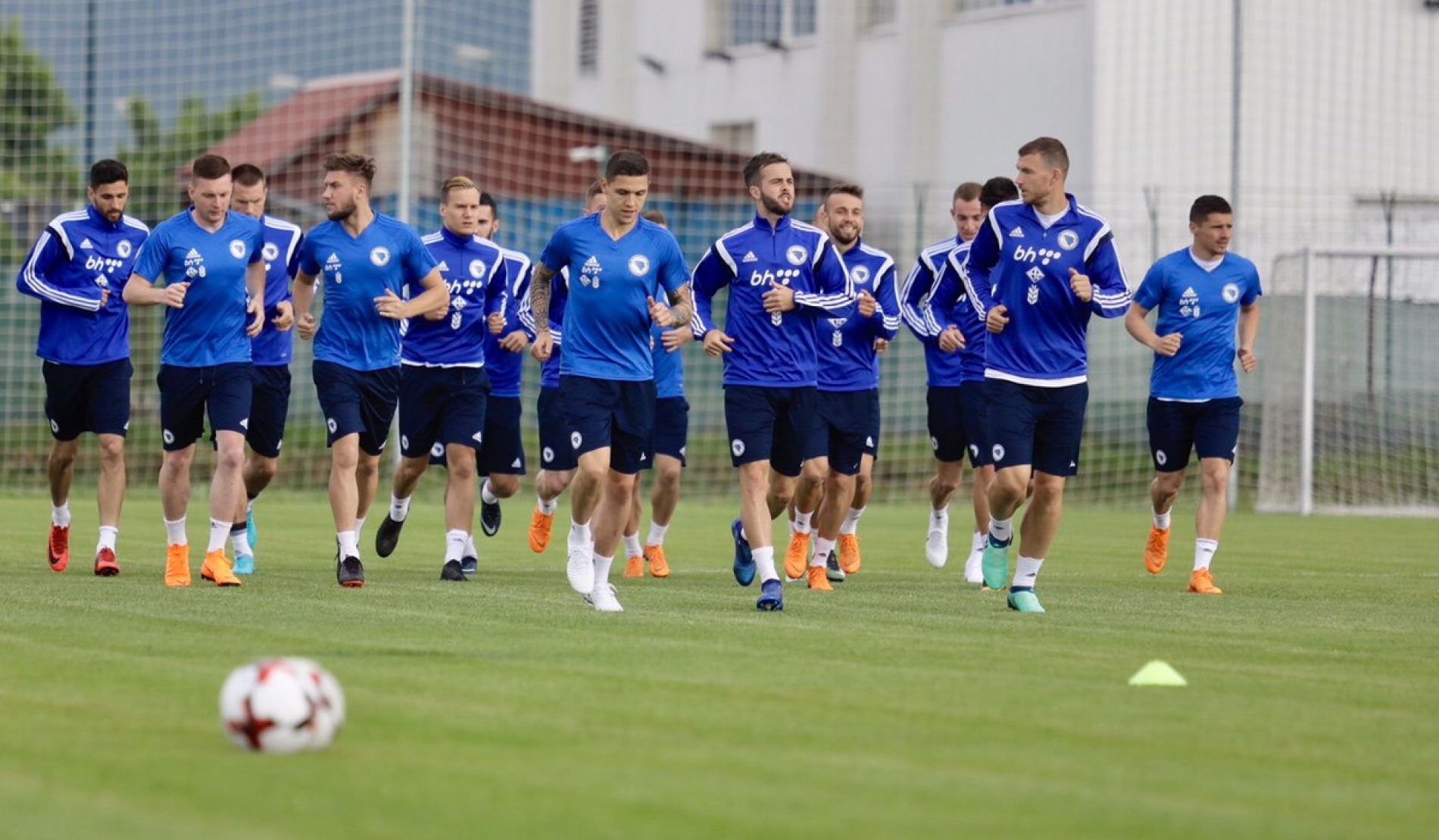 Fudbalska reprezentacija Bosne i Hercegovine obavila prvi trening