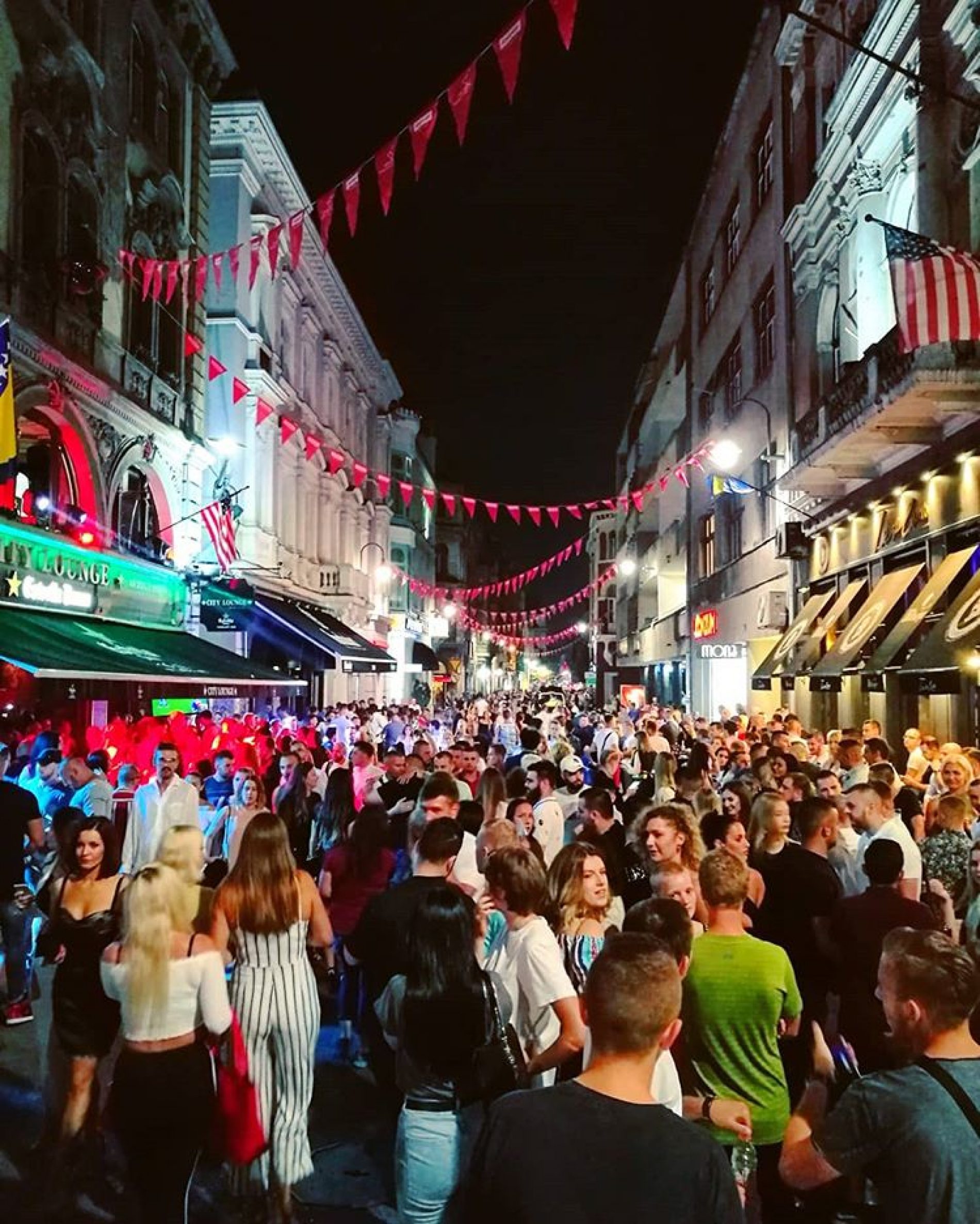 Sarajevo – 50 hiljada registrovanih turista u prvih 10 dana augusta! SFF dovodi nove goste i dobit