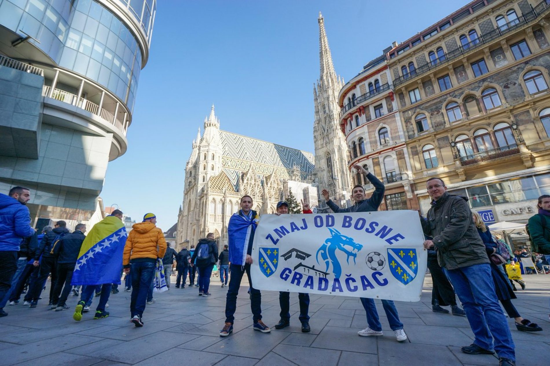 Beč u bosanskim bojama: Bosnu i Hercegovinu će večeras bodriti blizu 20.000 navijača