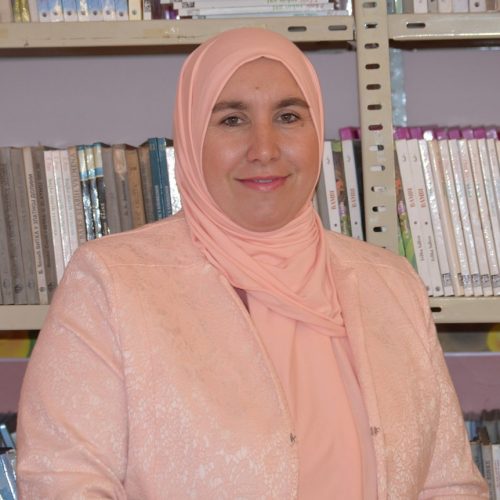 Begija Smajić, prva žena s hidžabom u NSRS: Cvijet Srebrenice nosit ću i dalje