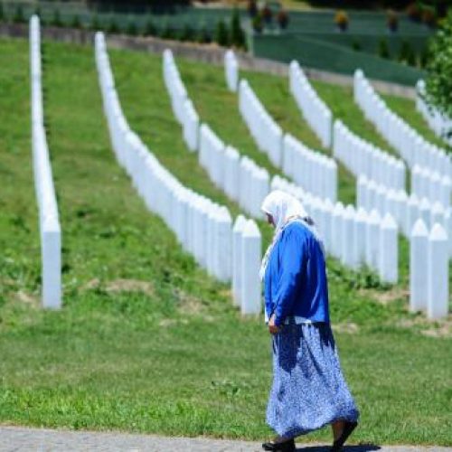 Preminula srebrenička majka Zejna Suljić – u genocidu joj ubili šest sinova, unučad od 13 i 11 godina