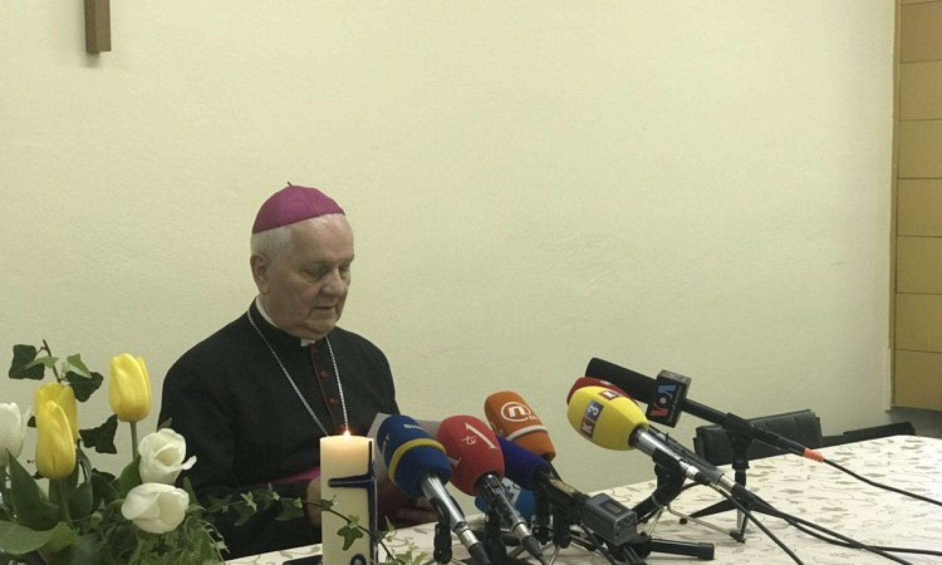 Biskup Komarica: Očekujem da Papa pita Dodika gdje je 95 posto katolika u RS
