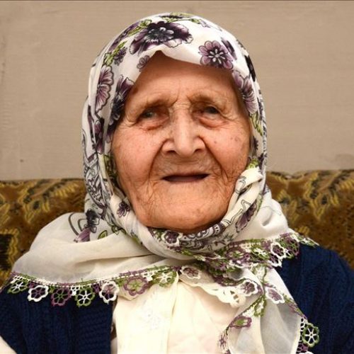 Preživjela tri rata: Fata Husić iz Mostara zapostila 104. ramazan
