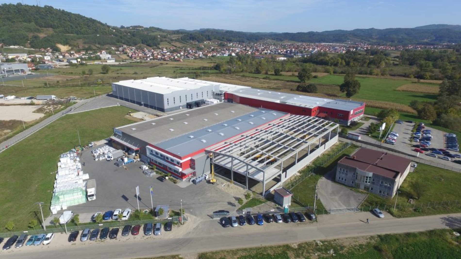 Širbegović oborio rekord: U oktobru proizvedeno i montirano 80.000 m2 objekata
