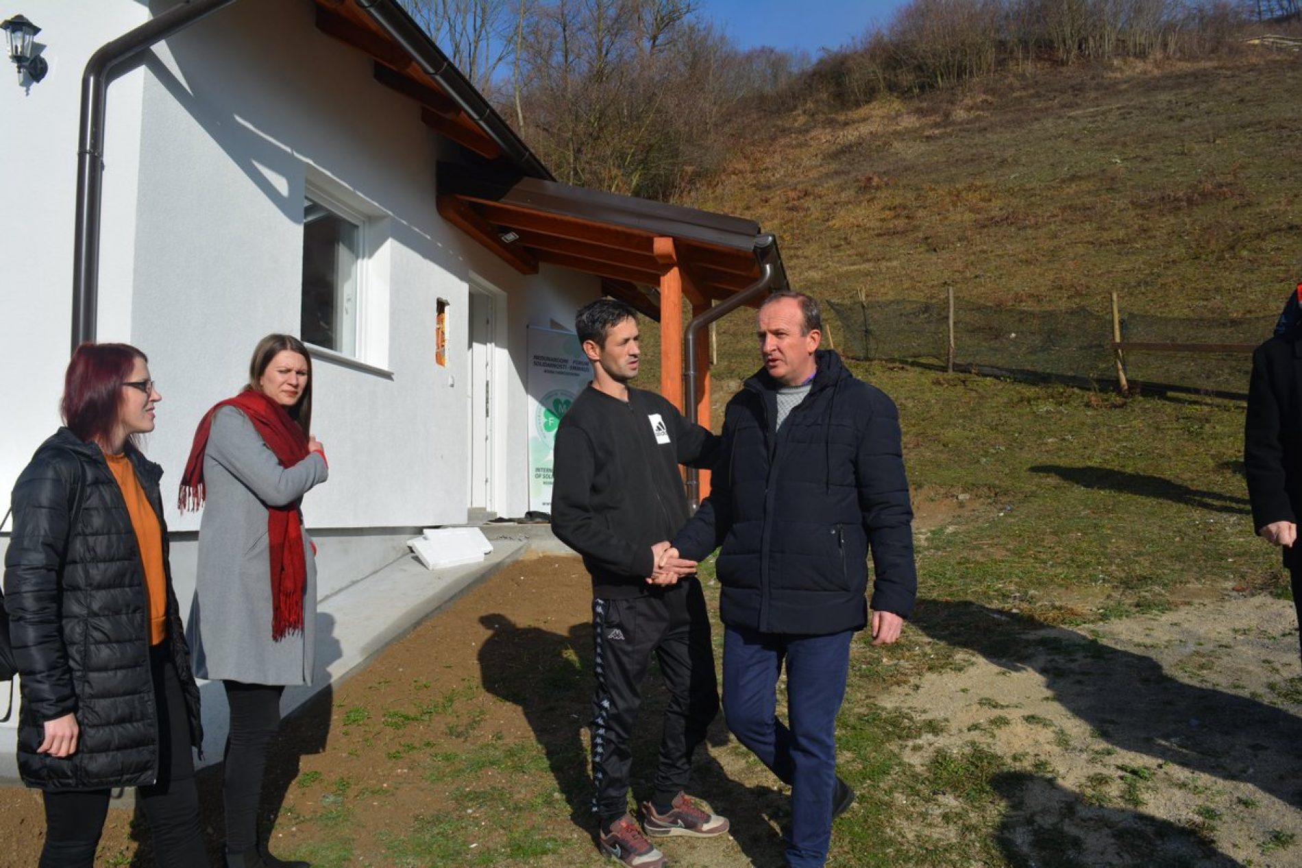 Fahrudin Muminović, koji je preživio strijeljanje u Srebrenici uselio u novi dom