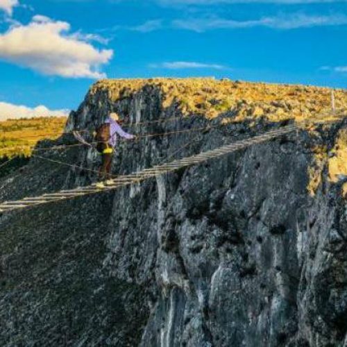 Mostar: Novi viseći most privlači ljubitelje adrenalina