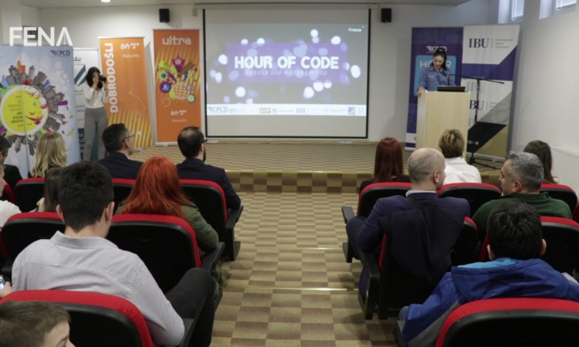Preko 40.000 mladih iz Bosne i Hercegovine učestvovalo u edukativnoj akciji u programiranju
