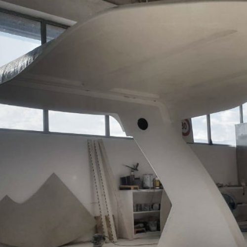 Derubis Yachts radi nove jahte i prikolice za auta