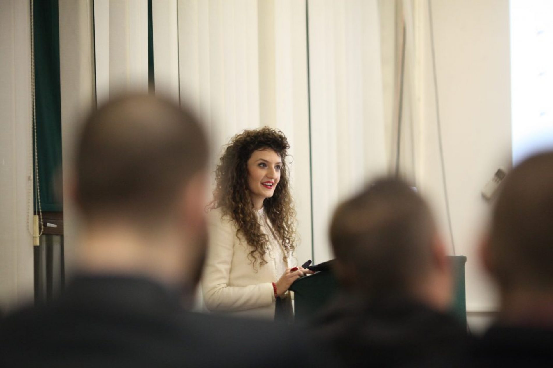 Jasmina Džafić, najmlađa doktorica ekonomskih nauka  u ZDK: “Uči, čitaj” investicija sa najboljim povratom
