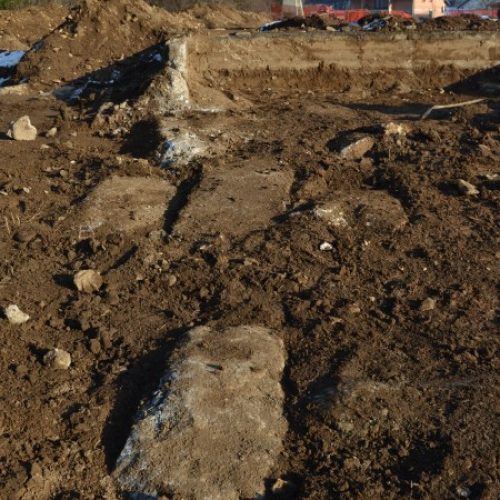Kreševo – pomjereni stećci iz nekropole, radove nadzirao student