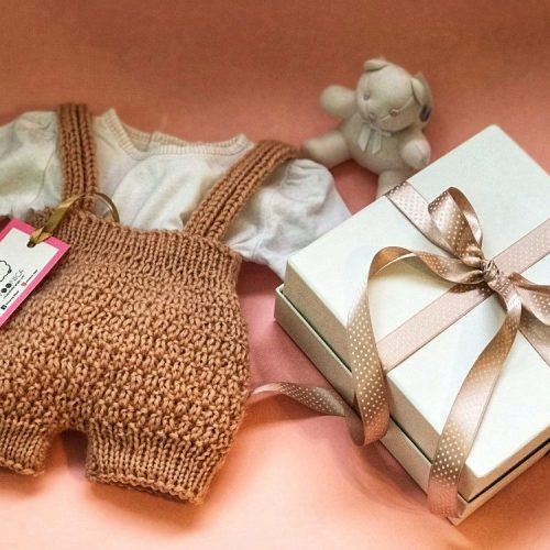 Woonica Wool: Od ljubavi prema pletenju do novog brenda za dojenčad