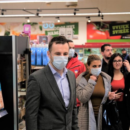 Novi Grad: Zaštitne maske i rukavice za uposlenike tržnih centara