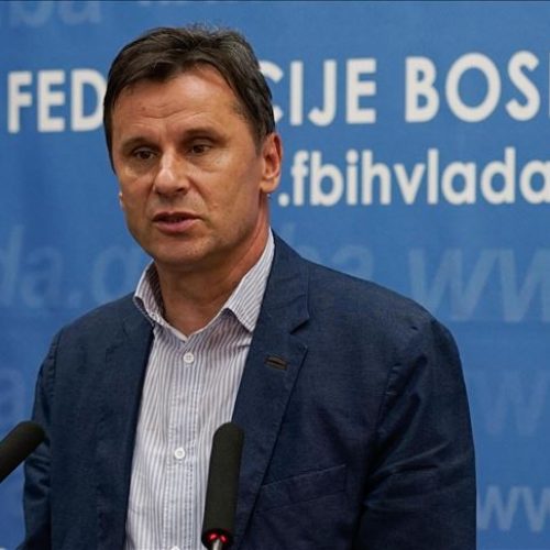 Premijer Novalić najavio dva fonda od ukupno milijardu BAM za pomoć privredi