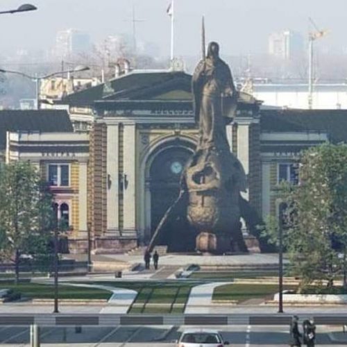 Neutaživa želja za veličinom: Spomenik Nemanji u Beogradu izaziva podsmijeh
