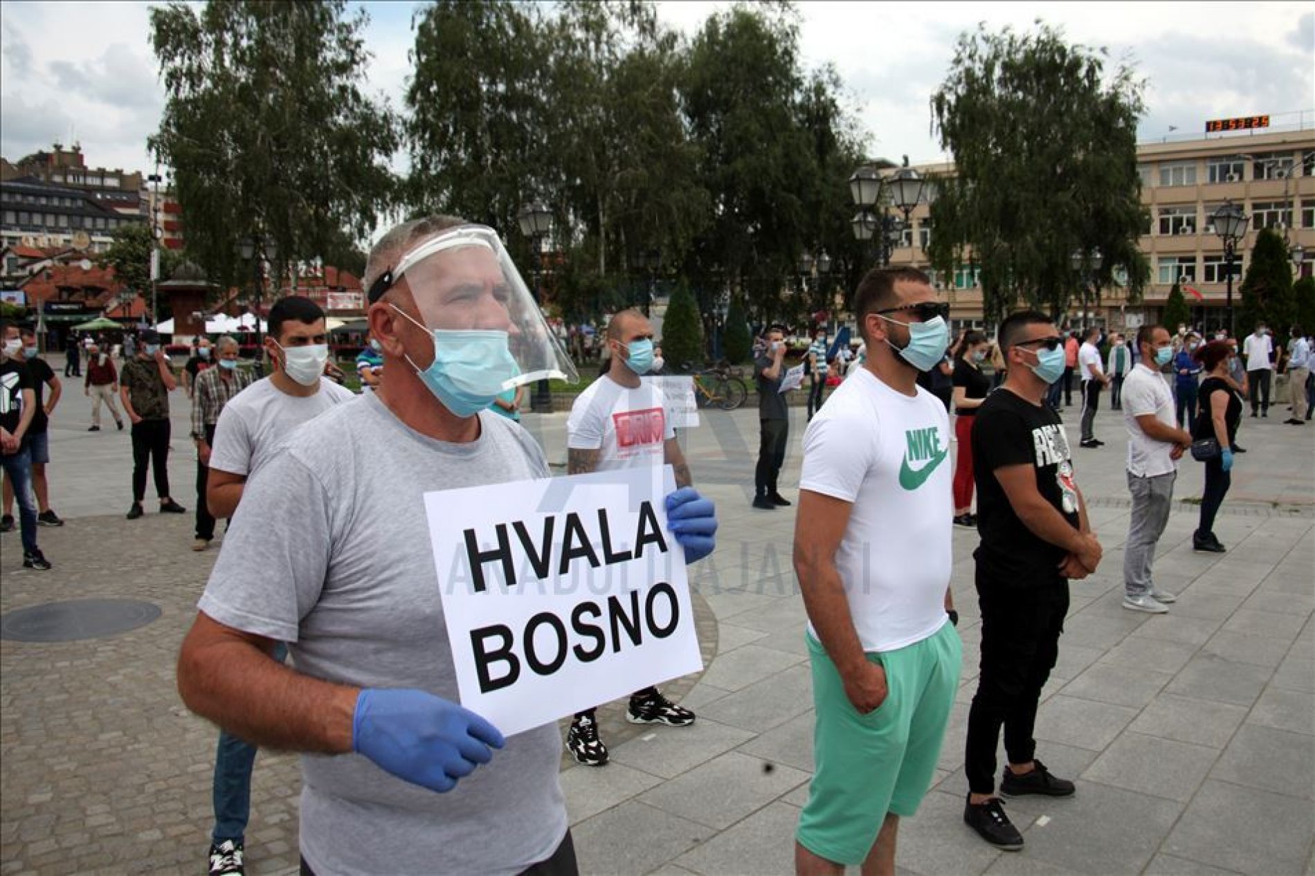 Sa protesta u N. Pazaru: Da se otklone prepreke za dolazak ljekarskih ekipa iz Bosne, Turske, Njemačke