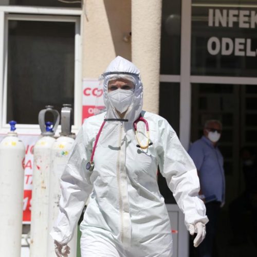 N. Pazar: Smijenjena doktorica Lejla Ćeranić, jedini infektolog u jeku epidemije u tom gradu