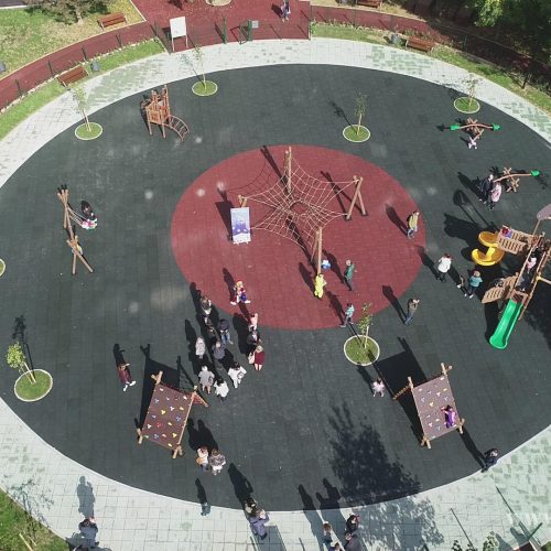 Otvoren novi tematski park za djecu u ulici Envera Šehovića – treći u posljednje tri godine