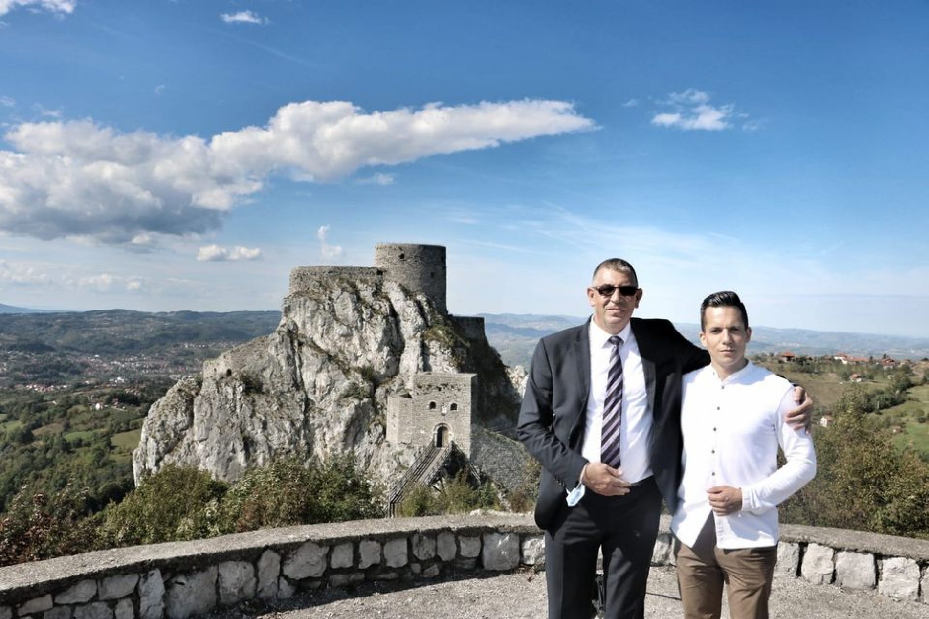 ‘Stari grad’ u Srebreniku u novom projektu Armina Muzaferije – promocija na Dan državnosti