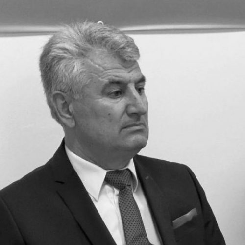 Travnik: Klanjana dženaza dr. Mirsadu Peci – preminuo na dan izbora na kojima je osvojio najviše glasova za načelnika