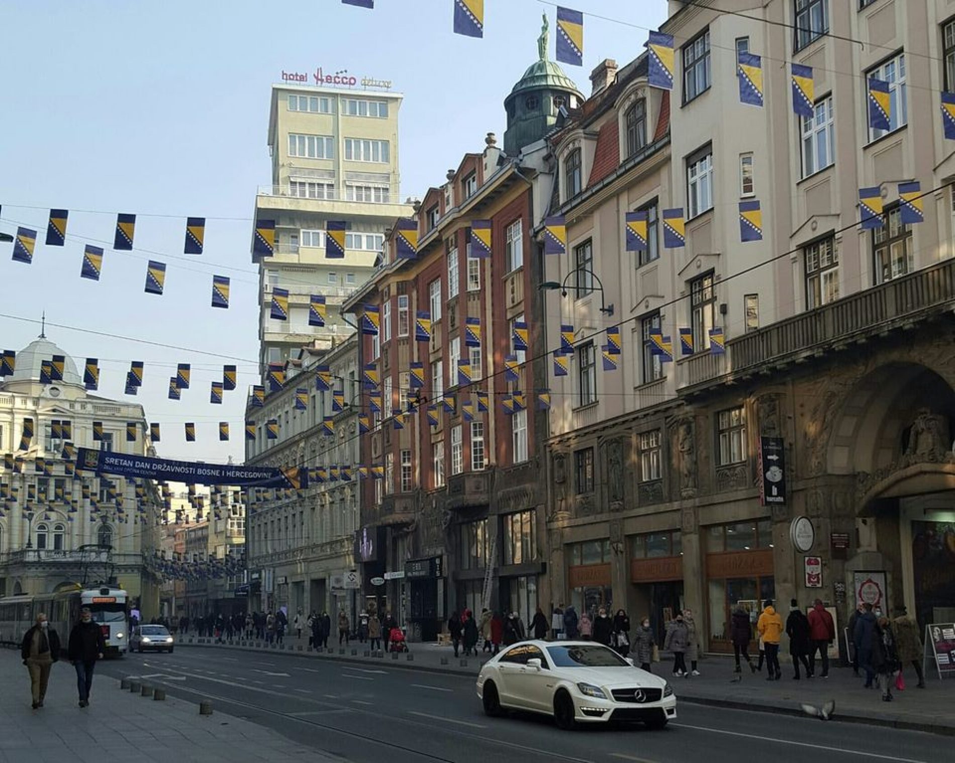 Moderniji i bolji prijevoz putnika u Sarajevu: Potpisan Ugovor za nabavku novih tramvaja