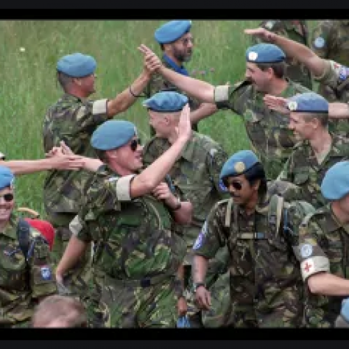 Vojnici Holandskog bataljona dobit će po 5.000 eura i organizovano putovanje u Srebrenicu