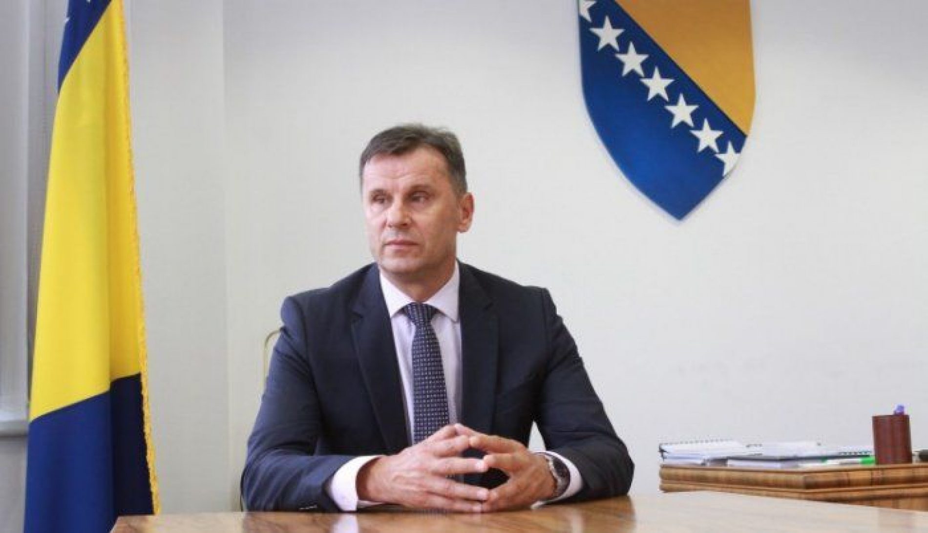 Premijer Novalić pokazuje dostojanstvo Bosne! Vlada FBiH naložila ZZJZ da bez odlaganja zaključi ugovor za nabavku vakcina