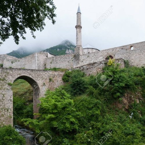 U završnoj fazi radovi na mostu prema tvrđavi Stari grad u Travniku
