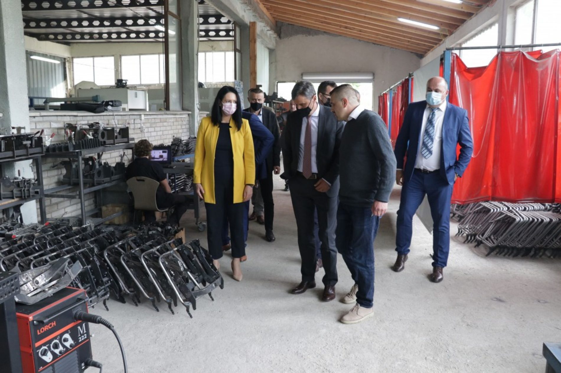 Delegacija Vlade FBiH u posjeti fabrikama TVC i UNIS Ginex