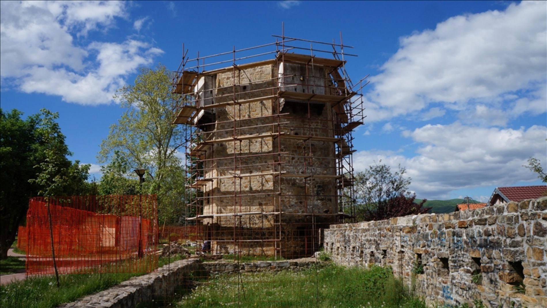 Novi Pazar: Počeli radovi na sanaciji Kule motrilje, jednog od simbola grada