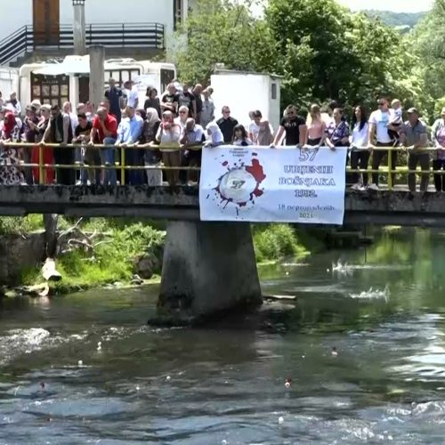 Obilježena 29. godišnjica stradanja Bošnjaka u Jezeru