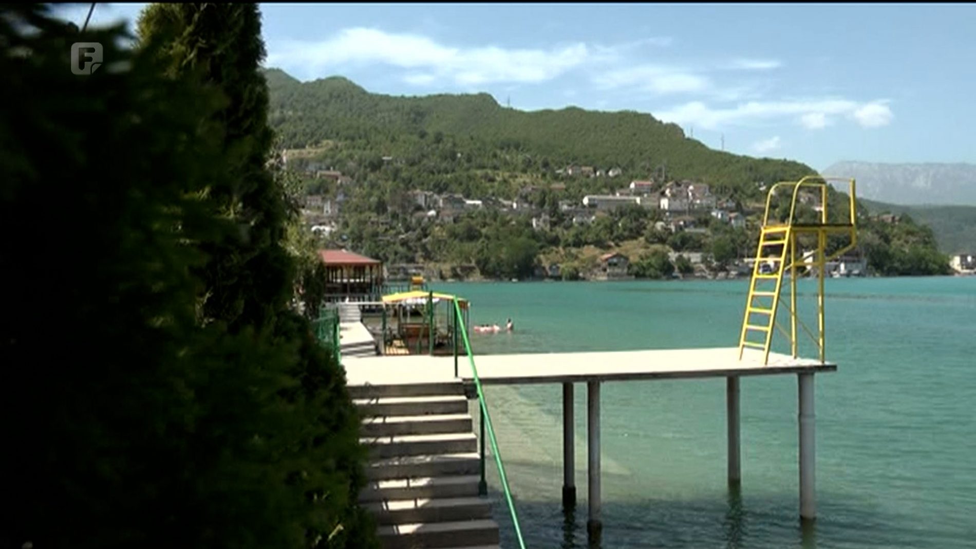 Jablaničko jezero, popularno među domaćim, ali i stranim turistima
