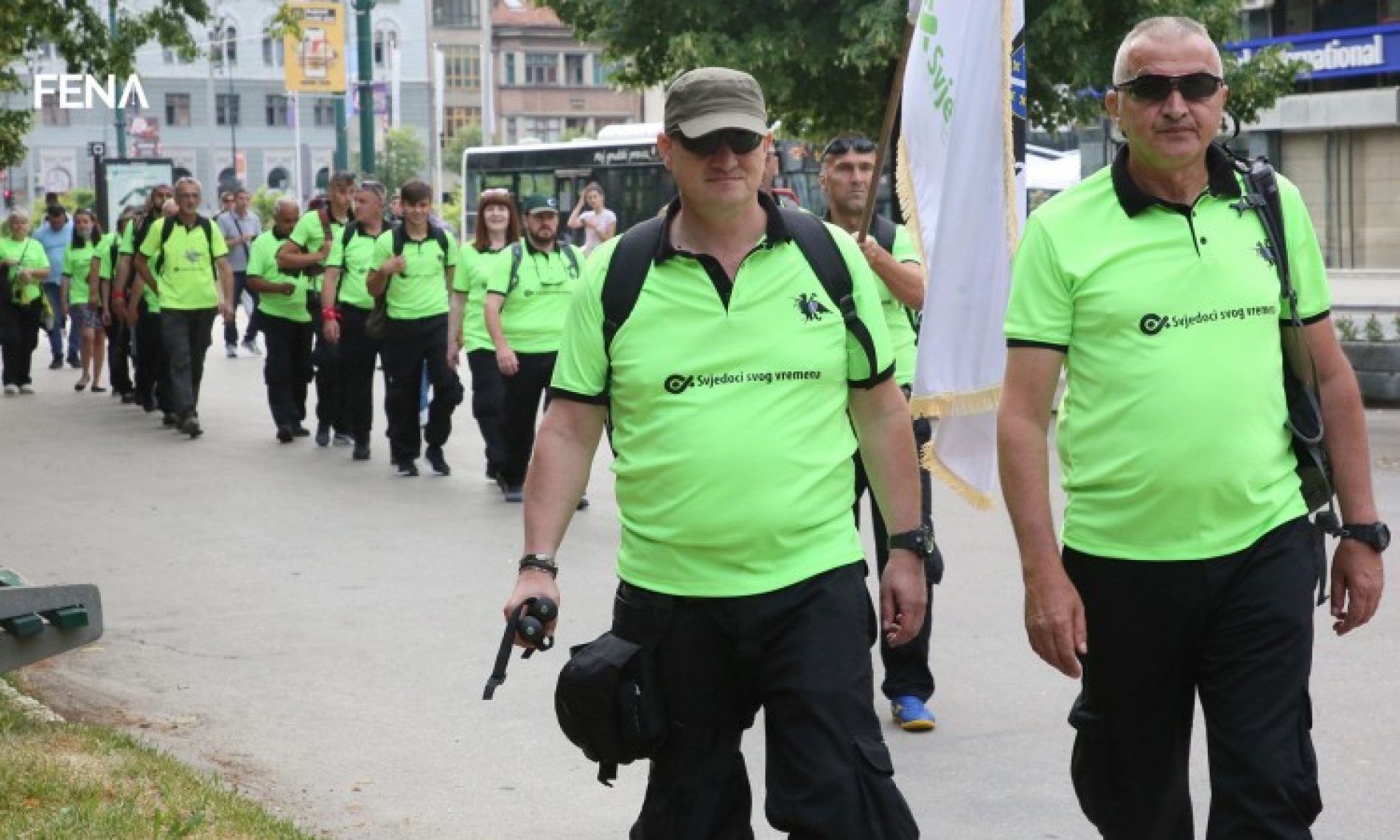 Učesnici Marša mira krenuli da se poklone žrtvama Srebrenice (Video)