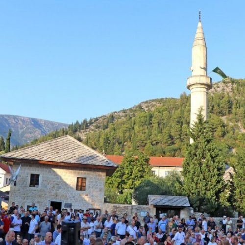U Stocu otkriven spomenik poginulim pripadnicima Armije Bosne i Hercegovine (Video)
